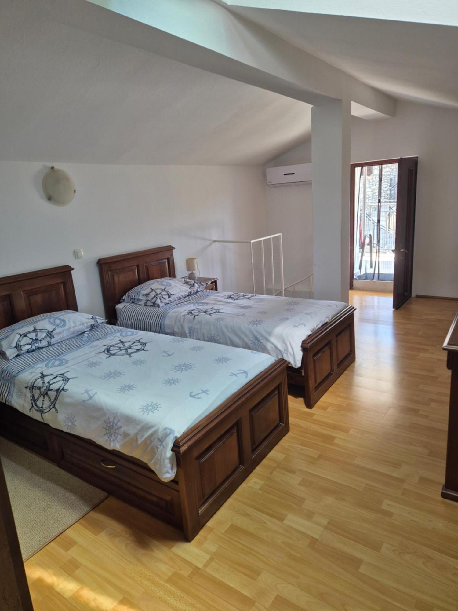 Kuca Za Odmor Petra Apartment Cepljani Ngoại thất bức ảnh
