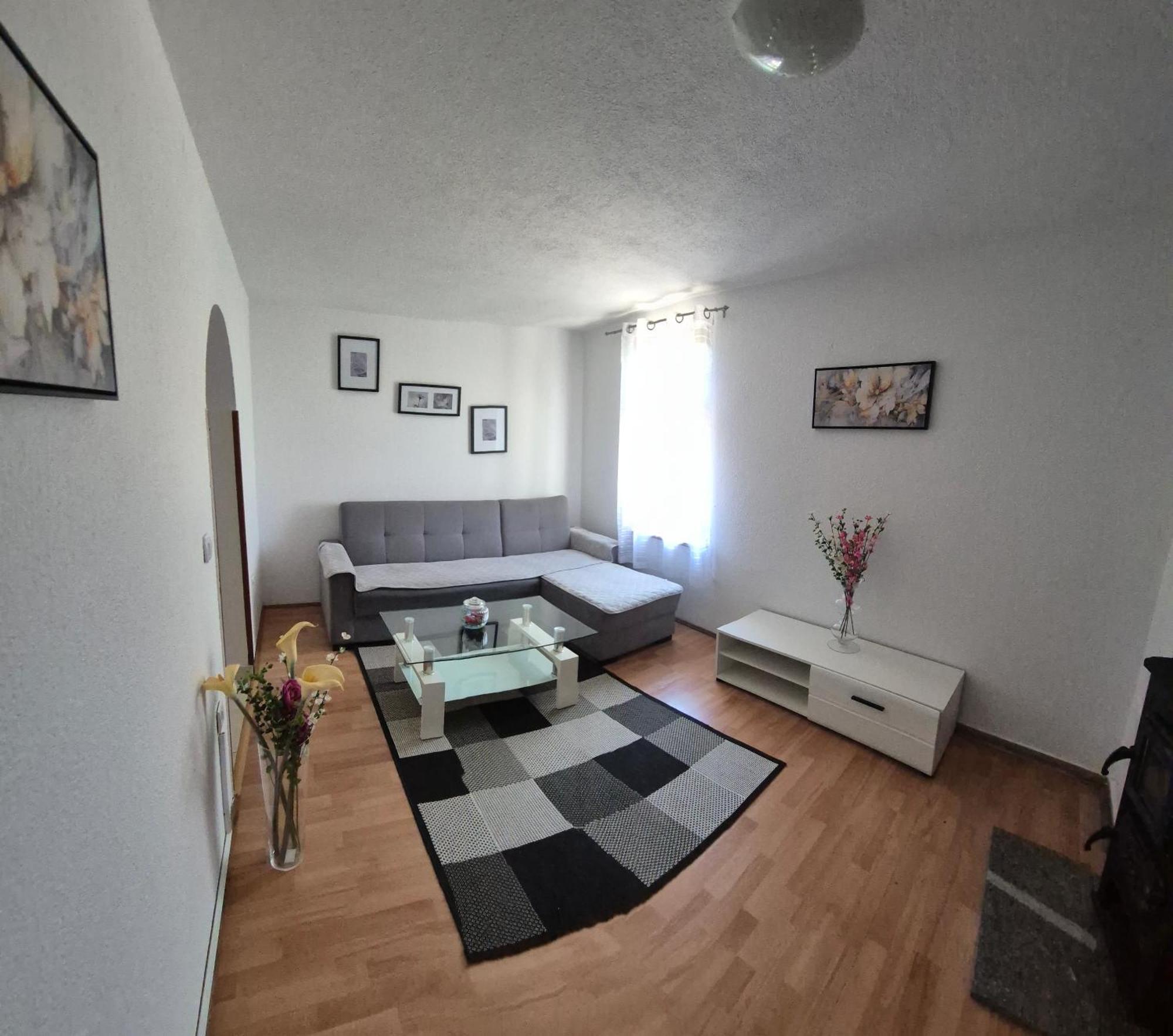 Kuca Za Odmor Petra Apartment Cepljani Ngoại thất bức ảnh